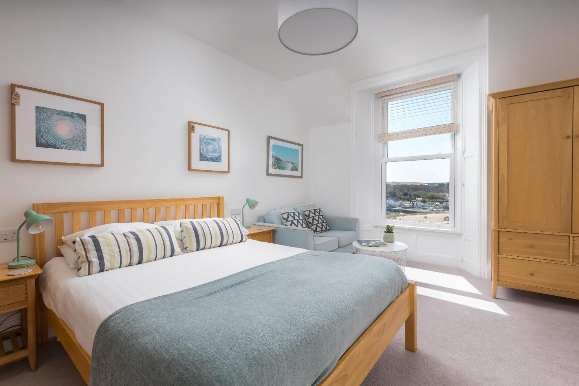 The Edgcumbe Hotel & Deck Restaurant Bude Bilik gambar